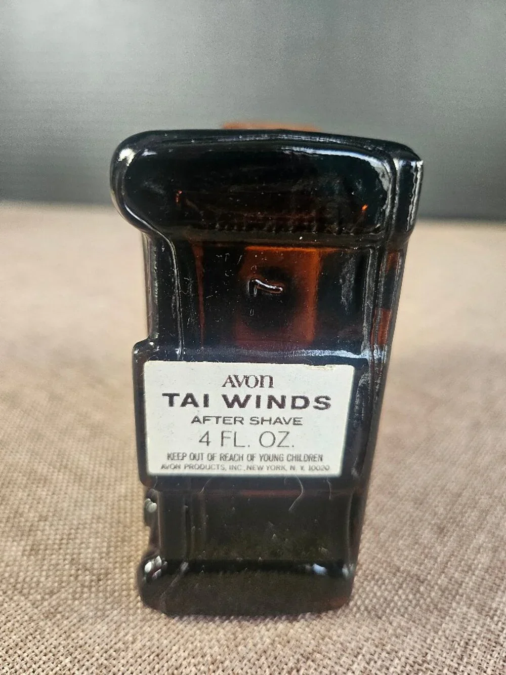 1970s Avon Piano Decanter With 4 F.l Oz. Of Tai Winds Aftershave (Full Bottle)